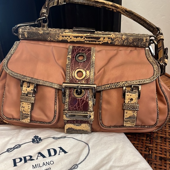 Prada Purse in Blush Nylon with Snake skin detail and gunmetal hardware - Picture 2 of 8